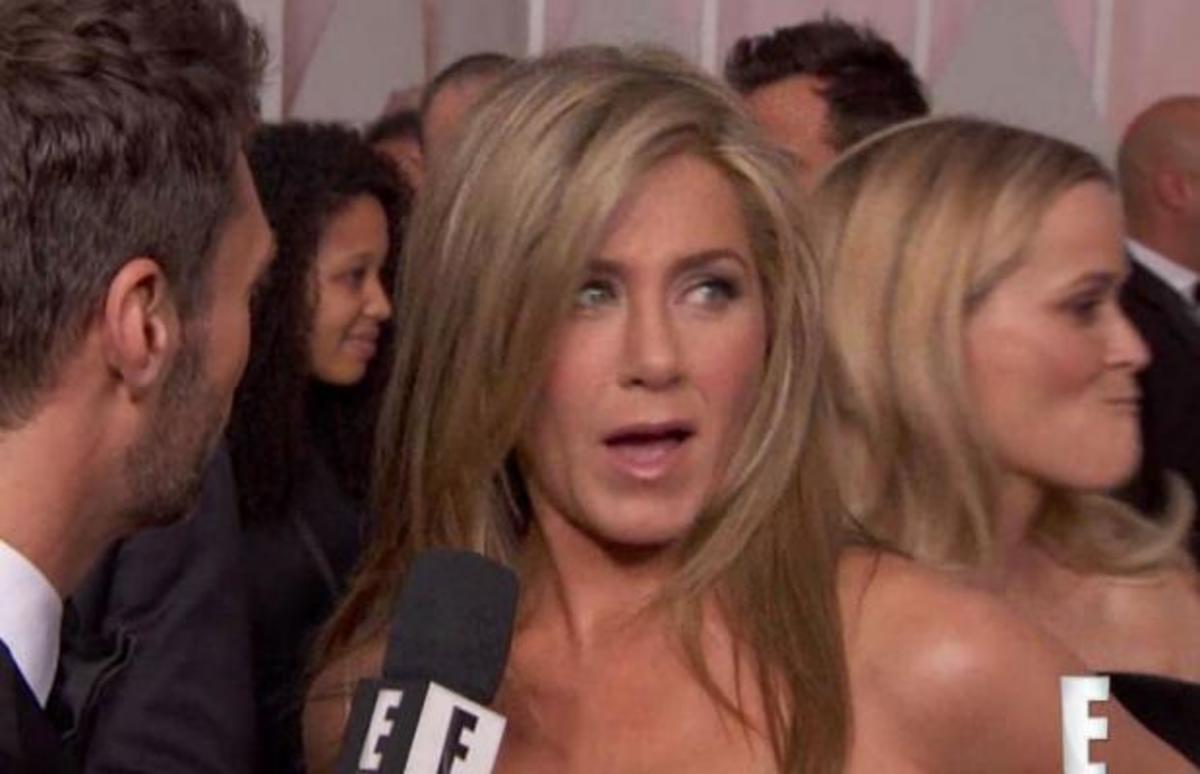 «Τα έχασε» η Aniston! Την «χούφτωσε» η Reese Witherspoon