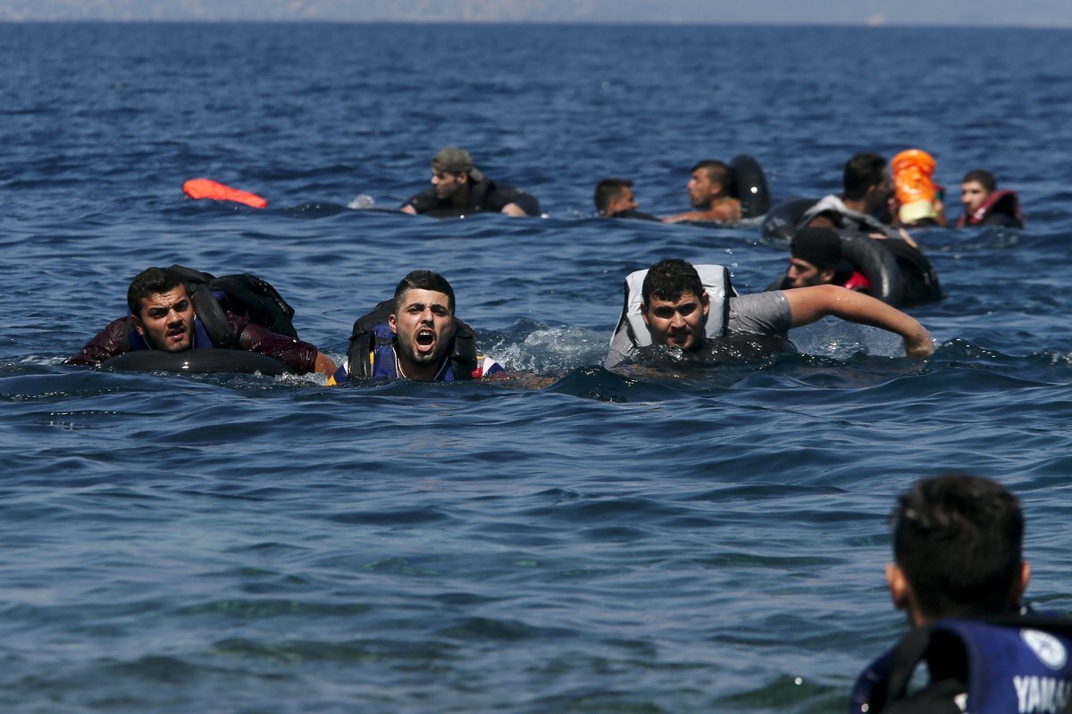 Η ΕΕ στέλνει στρατό κατά δουλέμπορων στη Μεσόγειο