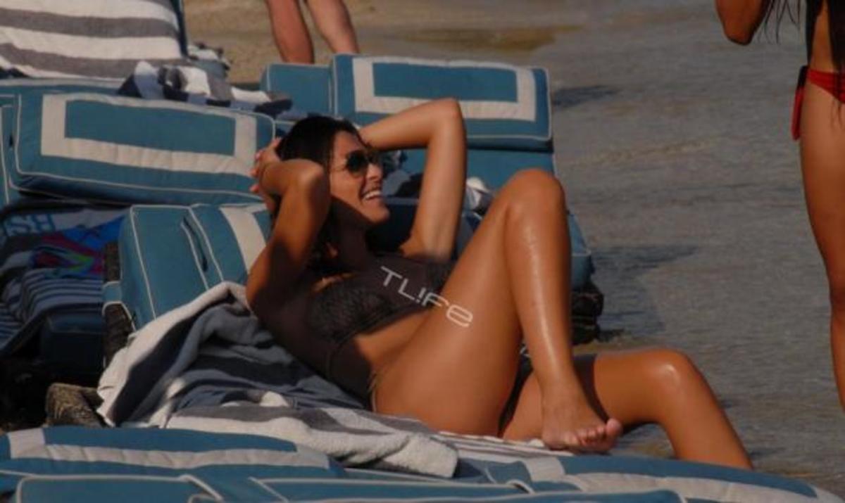 Α. Ρέμος – Υβ. Μπόσνιακ: Ξέγνοιαστες στιγμές στη Μύκονο!