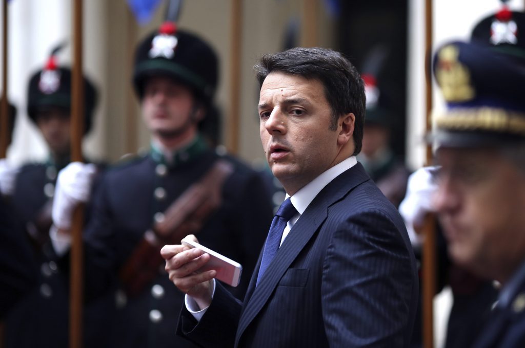 Προειδοποίηση Ρέντσι: Αν αποτύχει η κυβέρνηση θα έρθει η τρόικα!