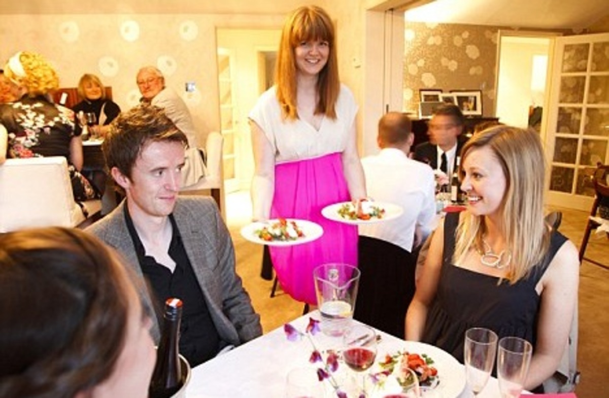 Έκανα το σαλόνι μου εστιατόριο!