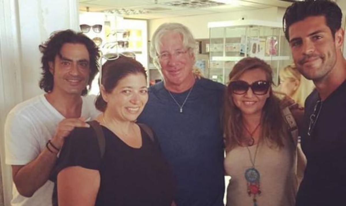 Ο σωσίας του Richard Gere που αναστάτωσε τη Μύκονο! Βίντεο