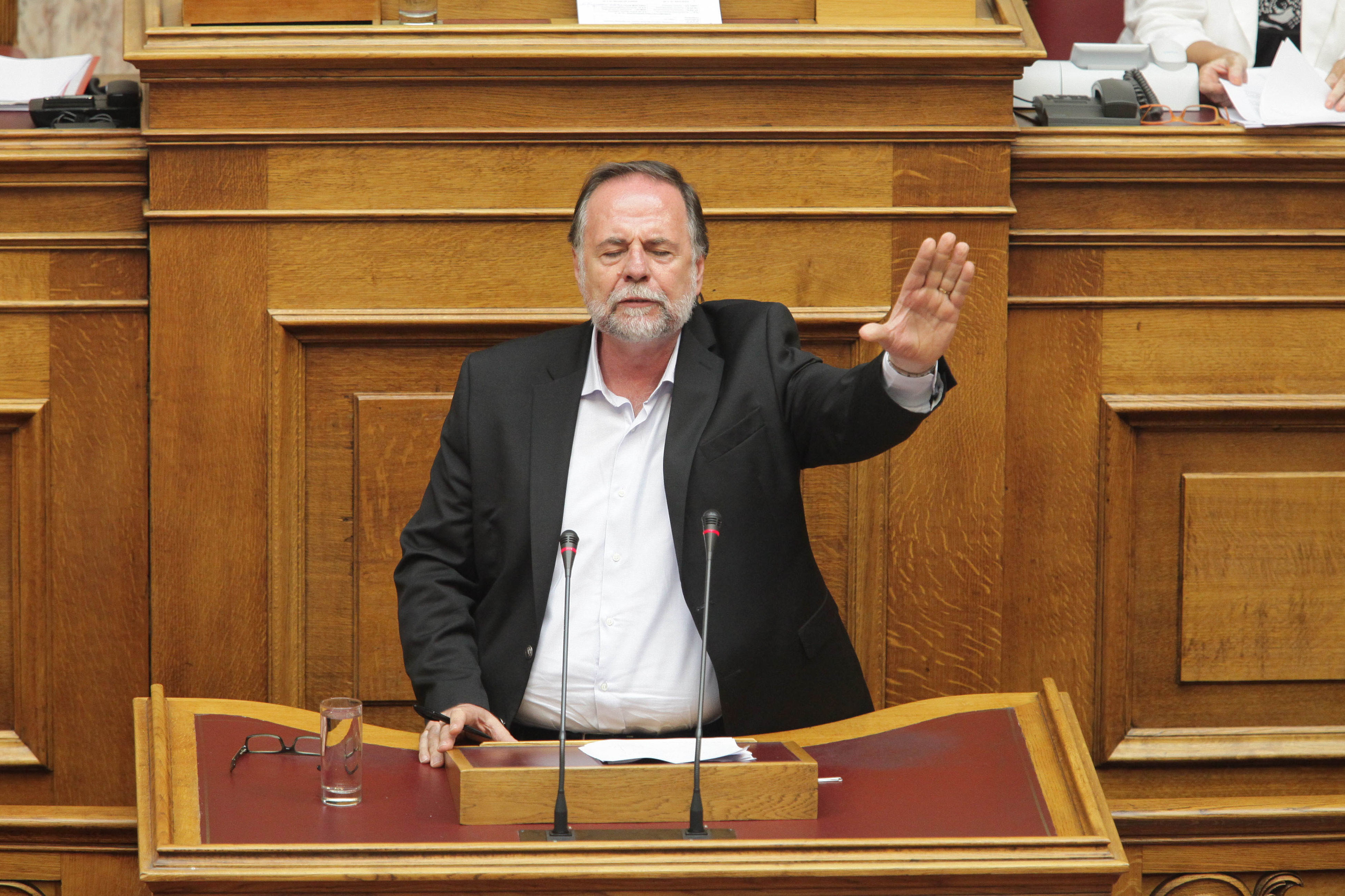 Oι προτάσεις του ΠΑΣΟΚ για το πολυνομοσχέδιο