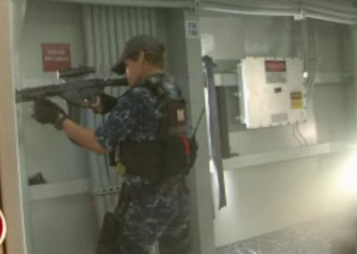 Η Rihanna κατατάσσεται στους πεζοναύτες- Δείτε βίντεο από την εκπαίδευσή της