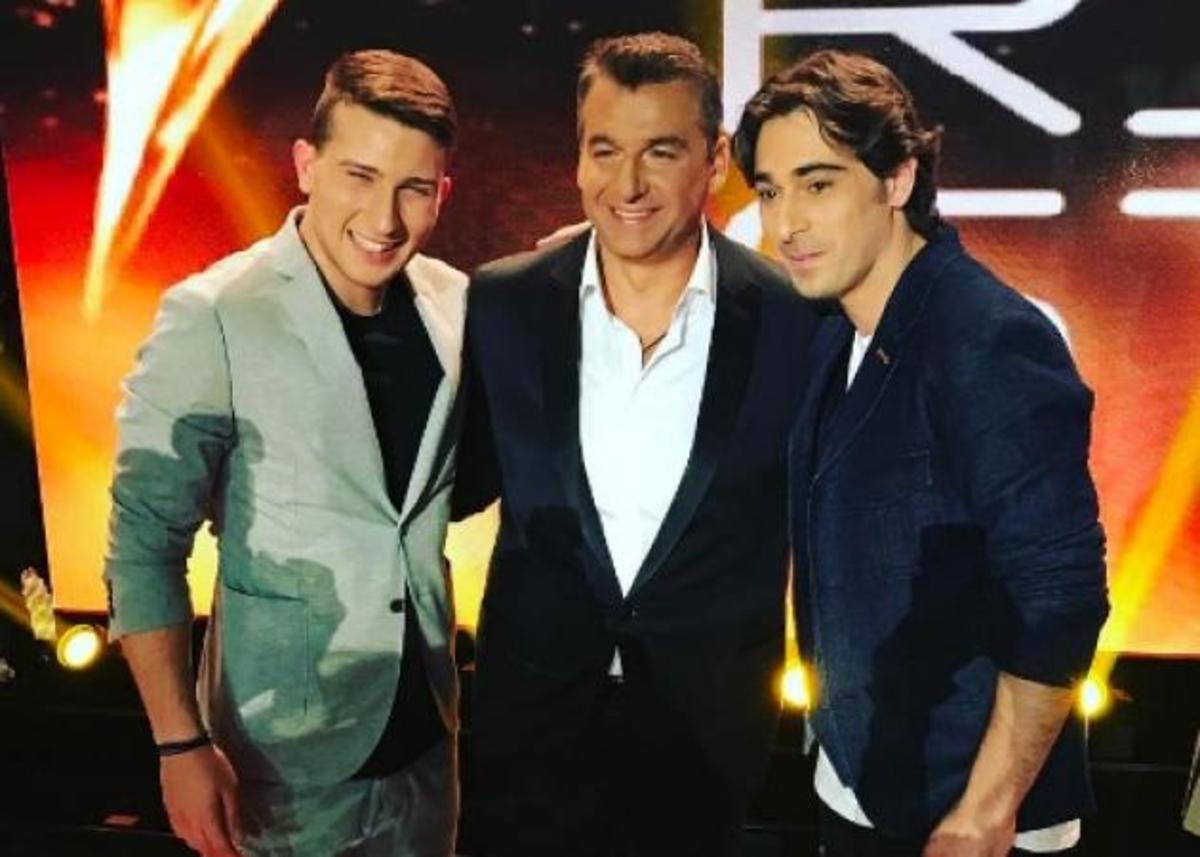 Rising Star: Δείτε το γλέντι που έστησαν οι φίλοι του Γιάννη Ξανθόπουλου στο δρόμο! [vid]