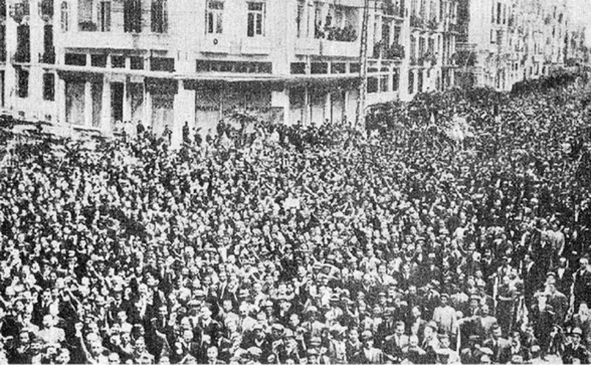 Πρωτομαγιά 1936 και η φωτογραφία που ενέπνευσε τον Ρίτσο