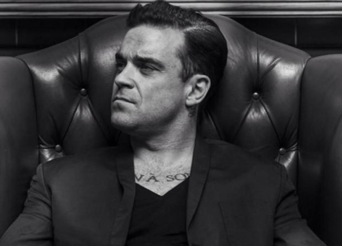 Ολόγυμνος στο instagram ο Robbie Williams!