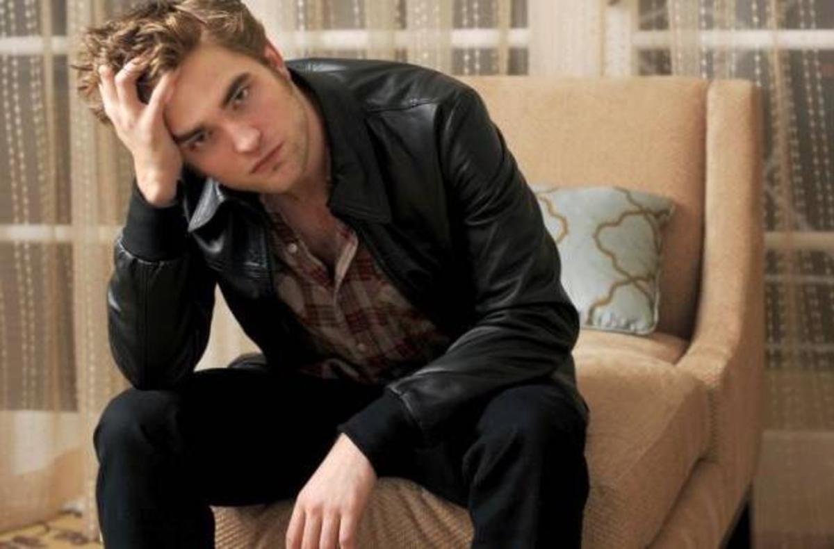 Η πρώτη συνέντευξη του Robert Pattinson μετά το σκάνδαλο της απιστίας!