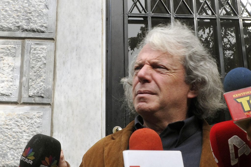 Σαμαράς στον πατέρα του Ν. Ρωμανού: «Συμμερίζομαι ως γονιός την αγωνία σας αλλά ως πρωθυπουργός δεν μπορώ να παρέμβω στην δικαιοσύνη»