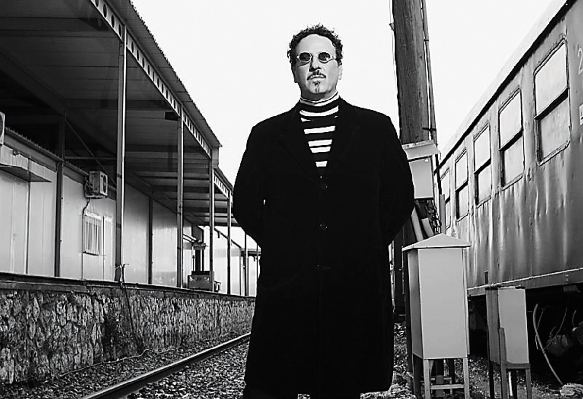 Η συγκλονιστική εξομολόγηση του Χάρη Ρώμα: “Θα είχα παιδί είκοσι πέντε ετών”!