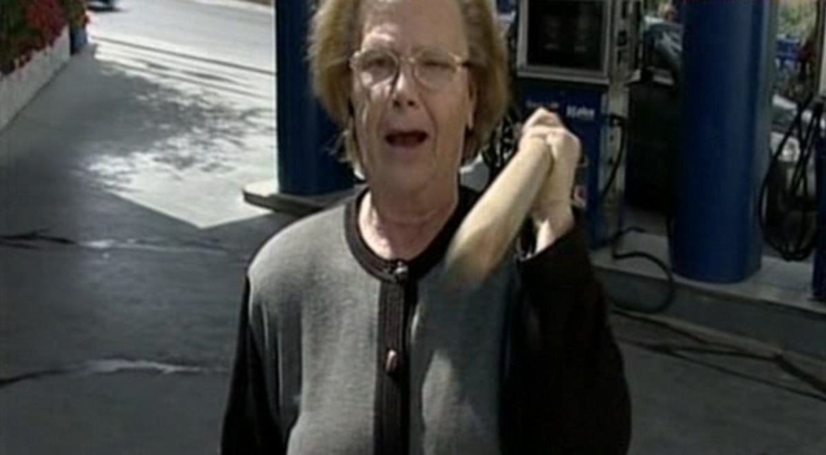 Ηράκλειο: Προσοχή, η γιαγια κρατάει πλάστη!