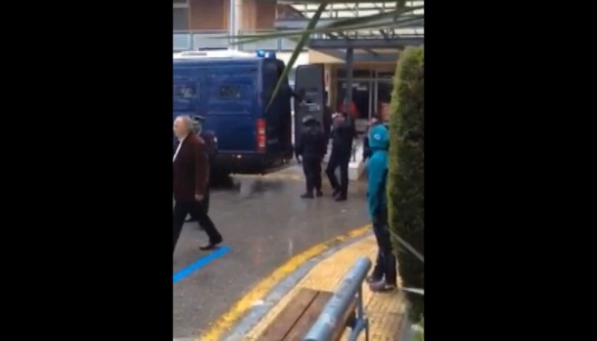 Ρωμανός βγαίνει από νοσοκομείο