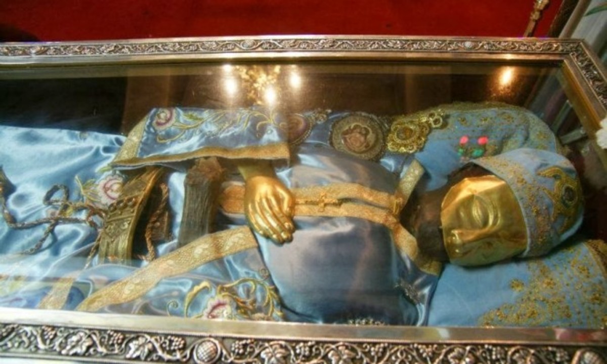 Ο Άγιος Ιωάννης ο Ρώσος ζητά την αλλαγή των αμφίων – Ποια ήταν η τελευταία φορά