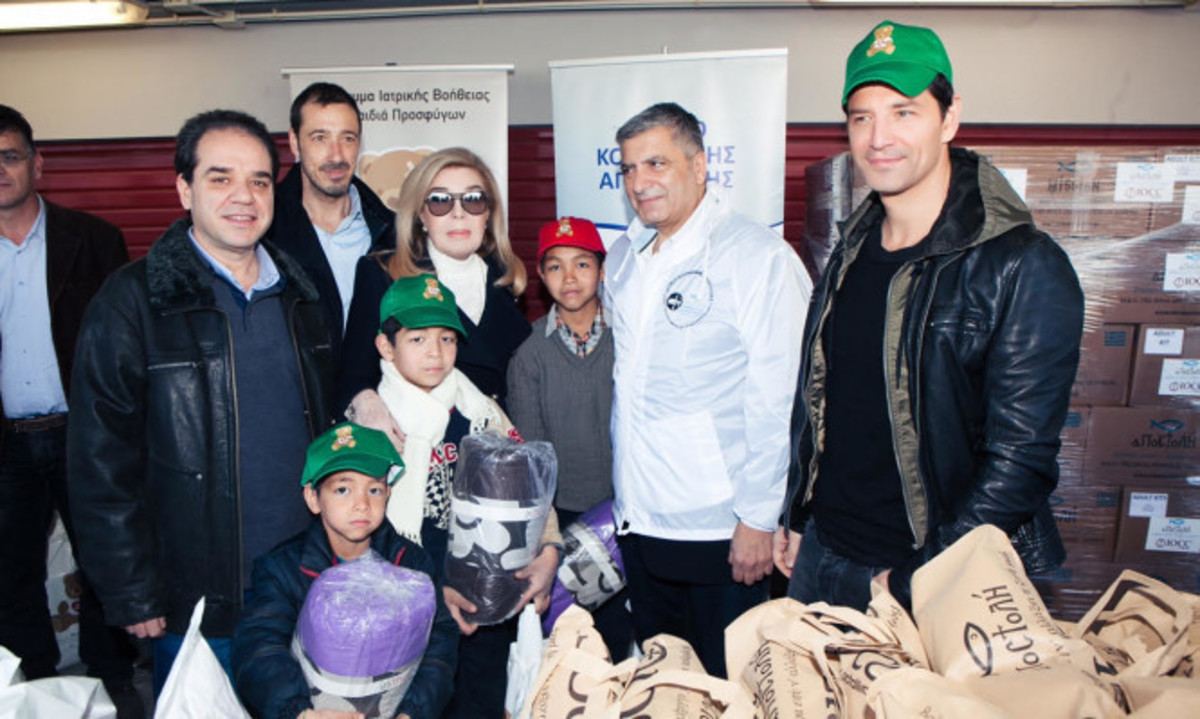 Ο Σάκης Ρουβάς στηρίζει το πρόγραμμα we care της Αποστολής