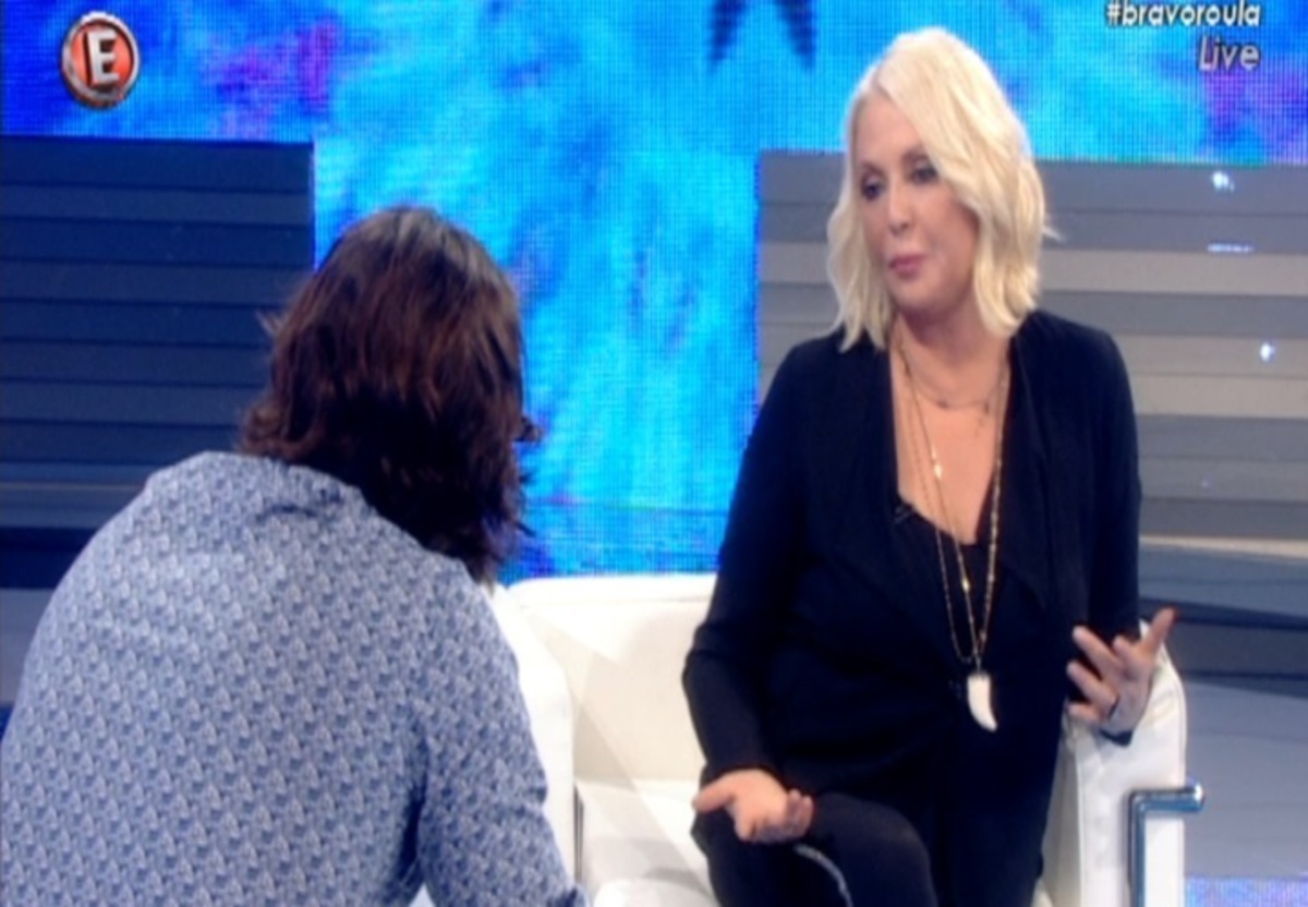 Απίθανη ατάκα της Ρούλας στον Σπαλιάρα: «Είσαι πολύ μεγάλος για να κάνω σχέση μαζί σου»!