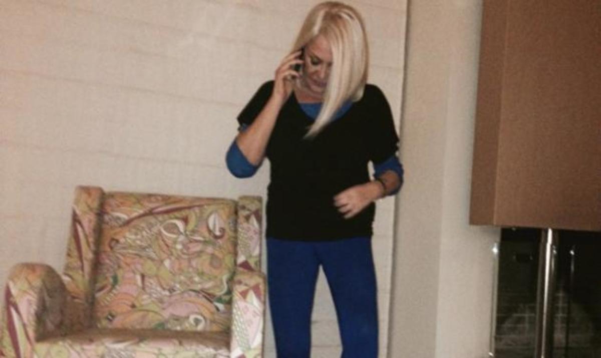 Η Ρούλα Κορομηλά μόνο με τις πυτζάμες της!