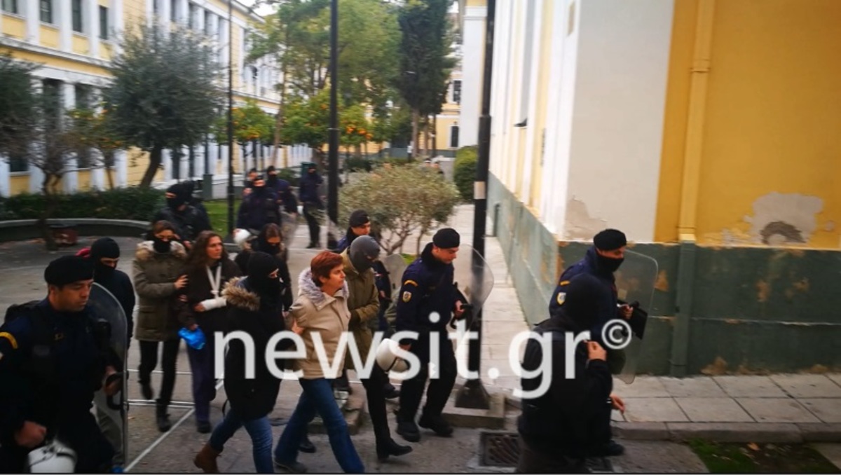 Προφυλακίστηκαν Ρούπα – Αθανασοπούλου