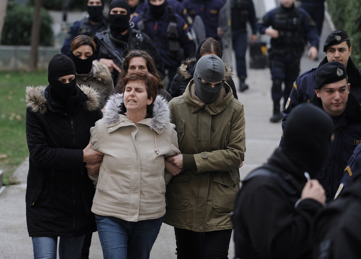 Επιστολή Ρούπα – Μαζιώτη για την επιμέλεια του παιδιού τους