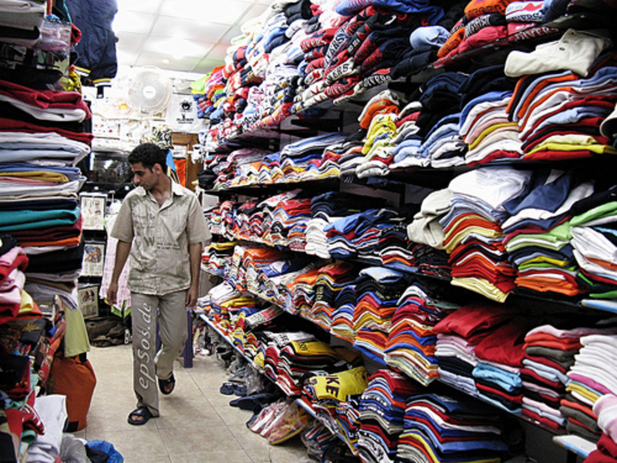 Η ελληνική ένδυση “πάει” στο Ισραήλ για να μην “φαληρίσει”