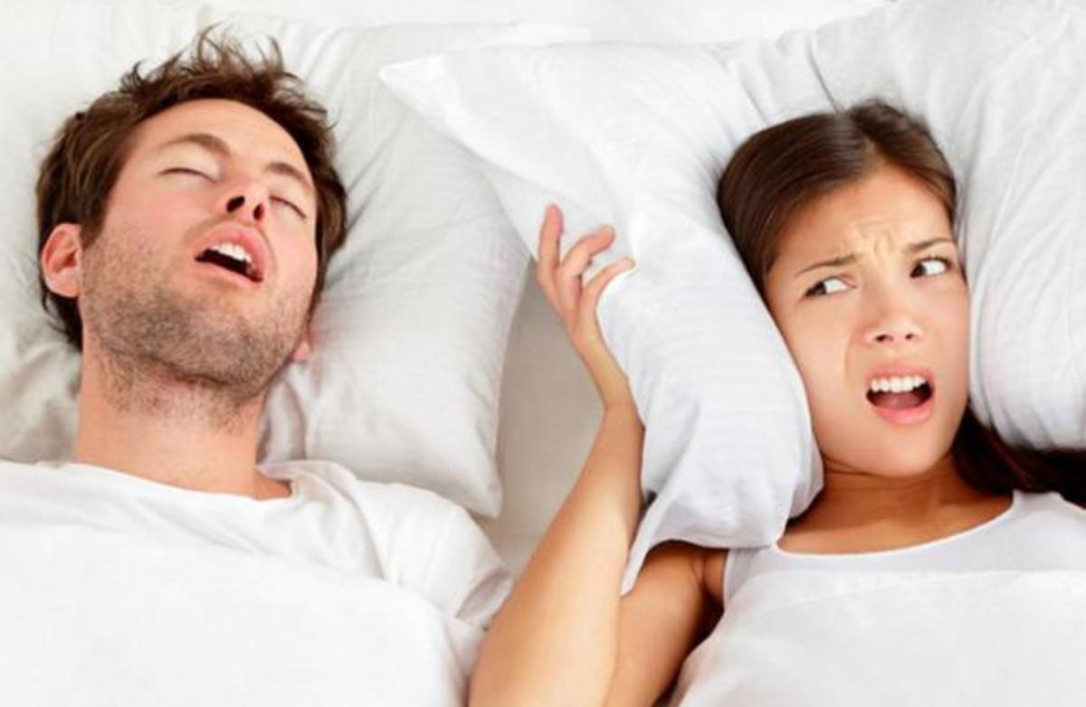 Πασίγνωστη Ελληνίδα ηθοποιός παραδέχτηκε πως ροχαλίζει σα να γίνεται πόλεμος!