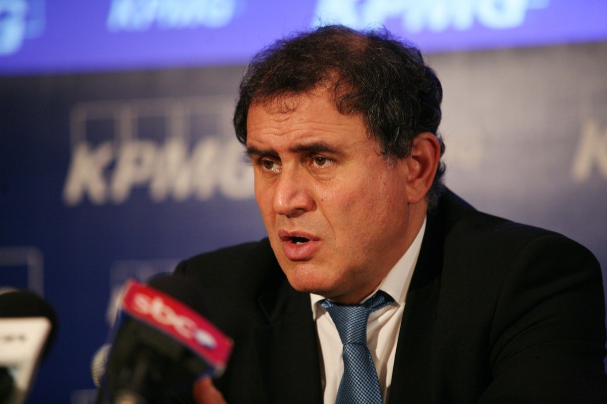 Ρουμπινί: Το Grexit θα “άδειαζε” τις τράπεζες τις Ευρωζώνης