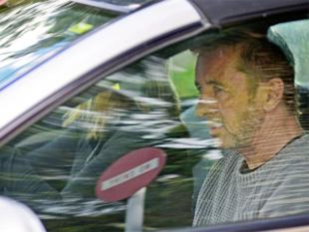 Ντράμερ θρυλικού συγκροτήματος προσέλαβε πληρωμένο εκτελεστή