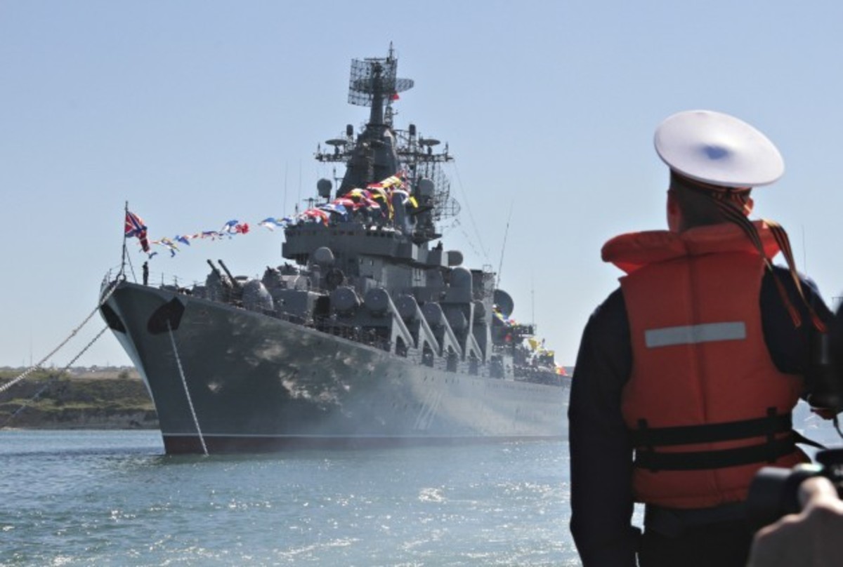 124 ρωσικά πολεμικά  πλοία έχουν περάσει το Βόσπορο για τη Μεσόγειο