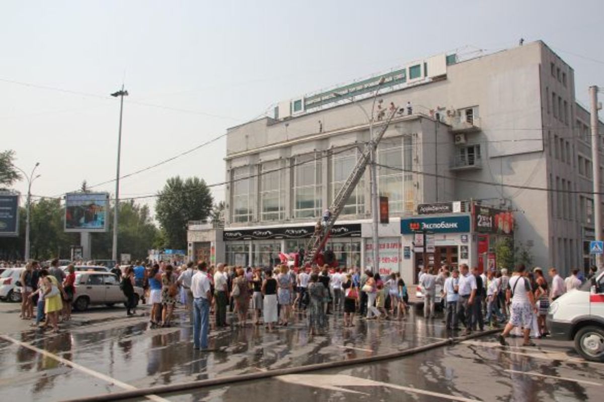 Γυναίκα αυτοπυρπολήθηκε στα γραφεία του ρωσικού κυβερνώντος κόμματος