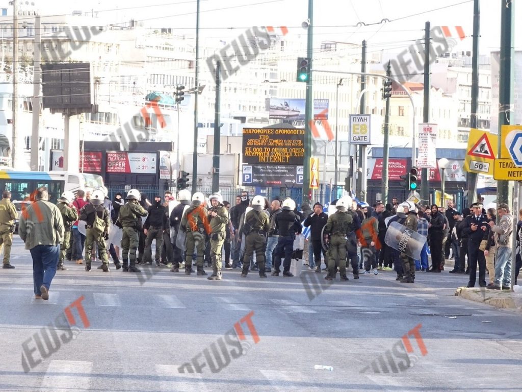 “Αστακός” ο Πειραιάς! Παράλληλες συγκεντρώσεις ΚΕΕΡΦΑ και ΛΕΠΕΝ