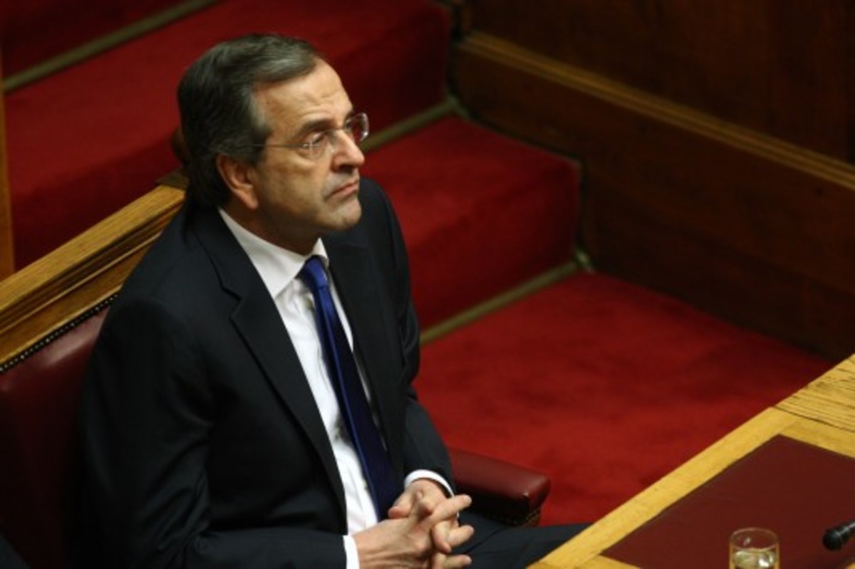 Πετάει το μπαλάκι στους βουλευτές ο Σαμαράς και θέτει σαφές δίλημμα: Πολιτική σταθερότητα και έξοδος από το μνημόνιο ή εκλογές και αβεβαιότητα;