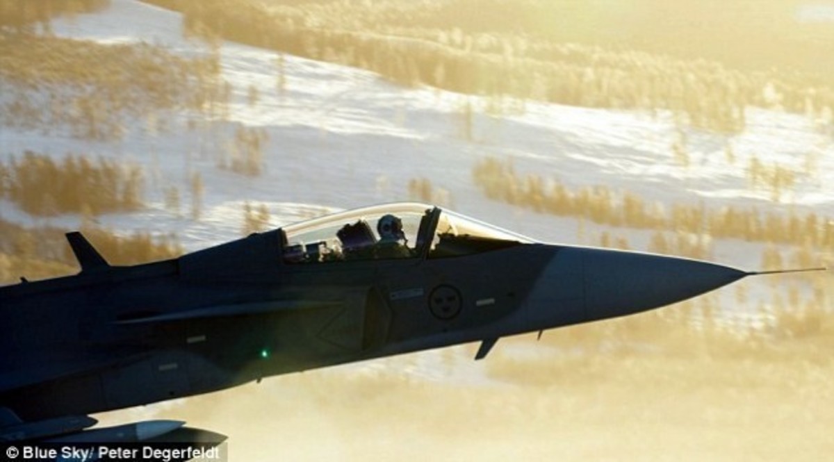 Δείτε την απίστευτη πτήση μαχητικού Gripen πάνω από την χιονισμένη Σουηδία!
