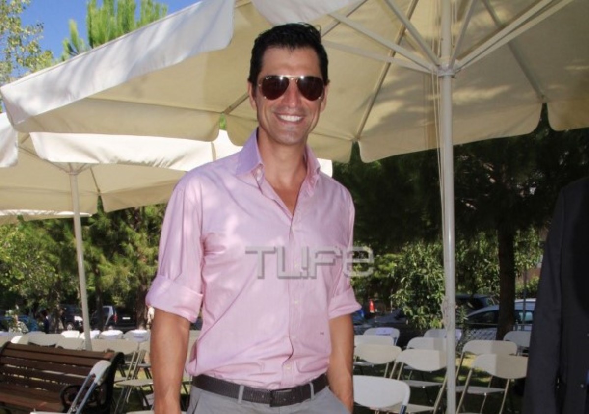 Σάκης Ρουβάς: Στην τιμητική εκδήλωση για την Μαριάννα Βαρδινογιάννη και το Ίδρυμα Ελπίδα!