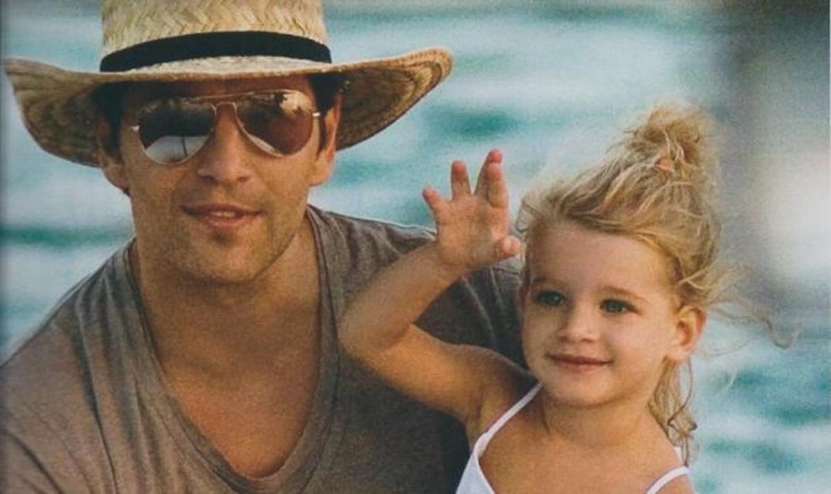 Δες την 6χρονη κόρη του Σάκη Ρουβά στο Μαραθώνιο! Video