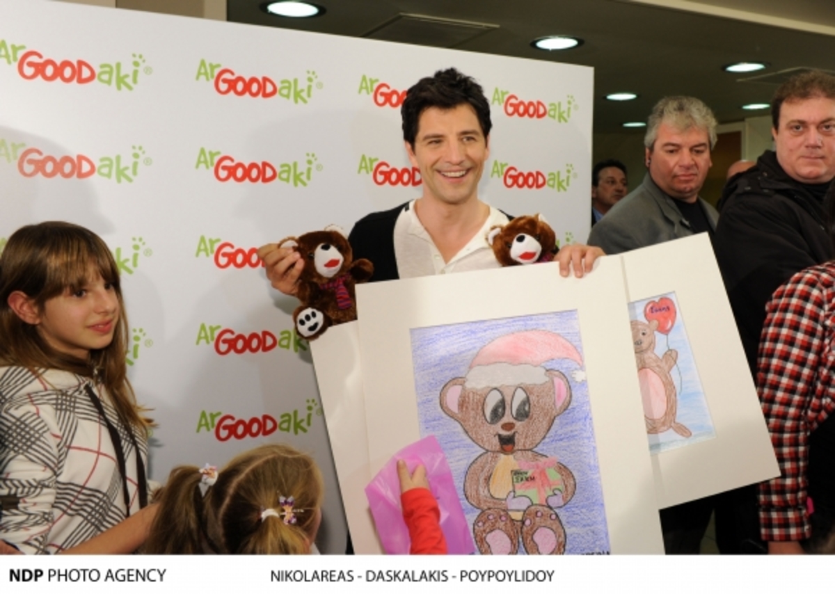 Σ. Ρουβάς: Συνάντηση και παιχνίδι με τα παιδιά για το Argoodaki! Δες φωτογραφίες