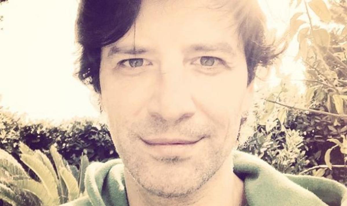 Σάκης Ρουβάς: Στο νοσοκομείο ο τραγουδιστής