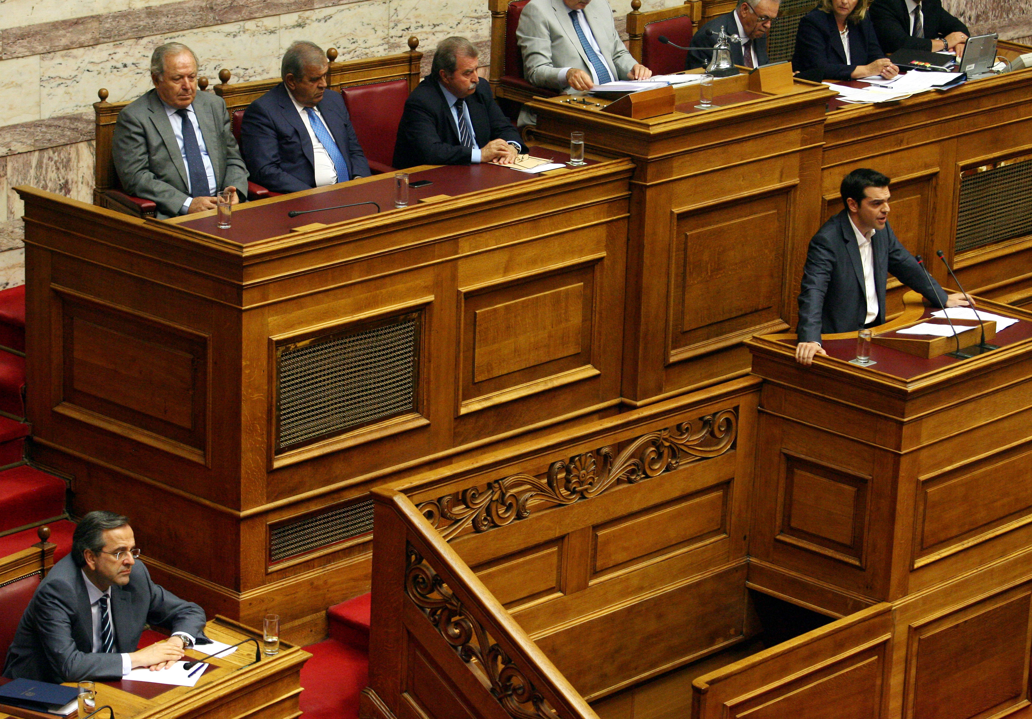 O ΣΥΡΙΖΑ απαντά στο όχι για debate: Φοβάται όπως ο διάολος το λιβάνι