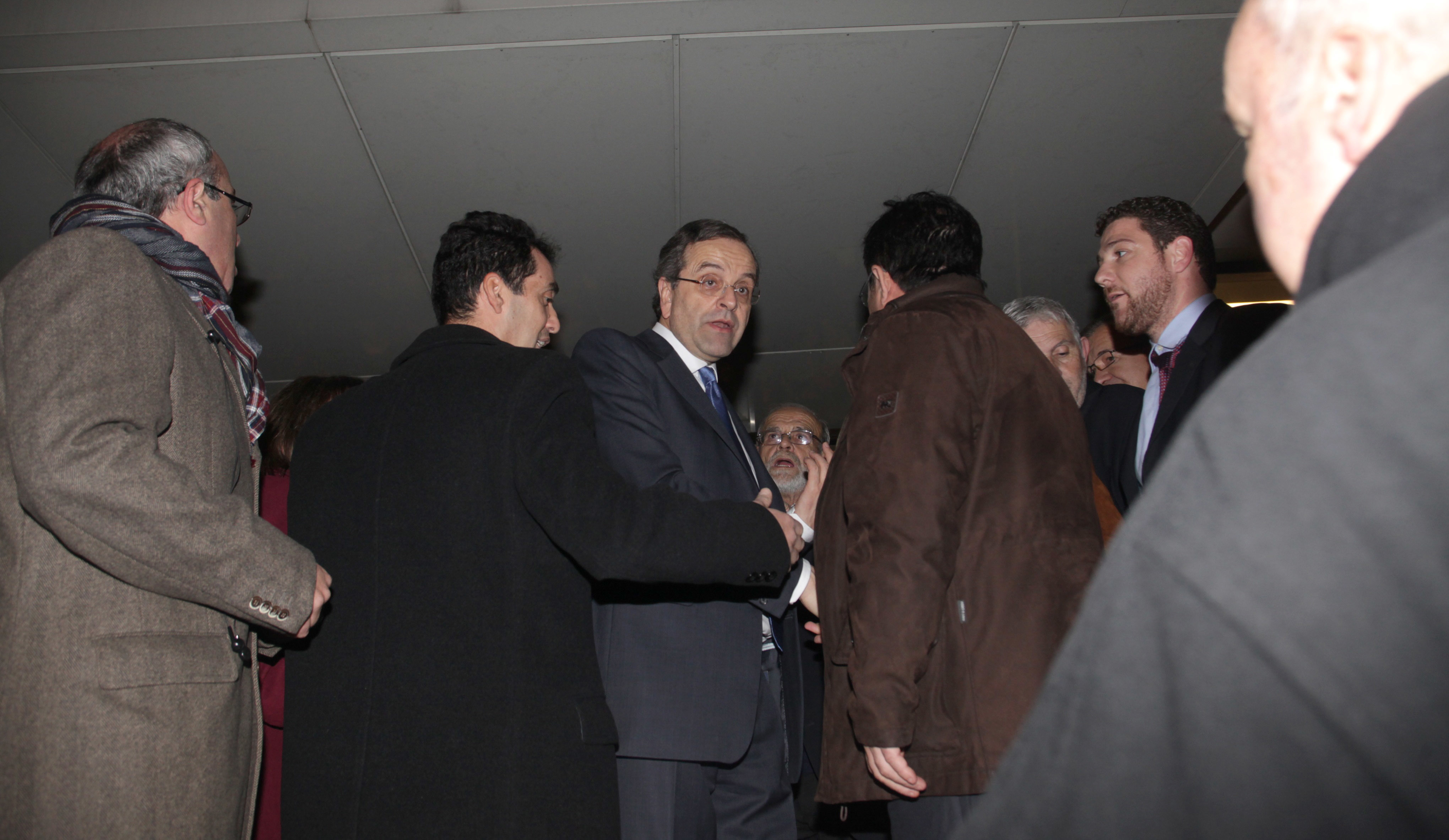 Κοπή πίτας με Σαμαρά και…συσκότιση στα γραφεία της ΝΔ