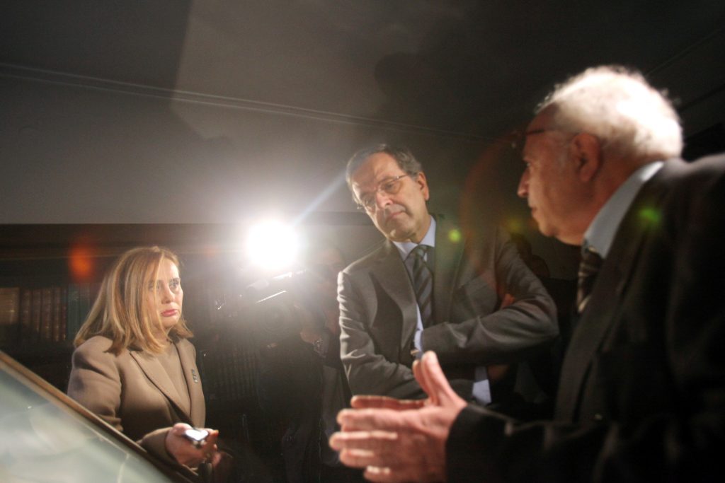 Ούτε κουβέντα Σαμαρά για τον Πρόεδρο! Πήγε, είδε και απήλθε από την ΕΣΗΕΑ!