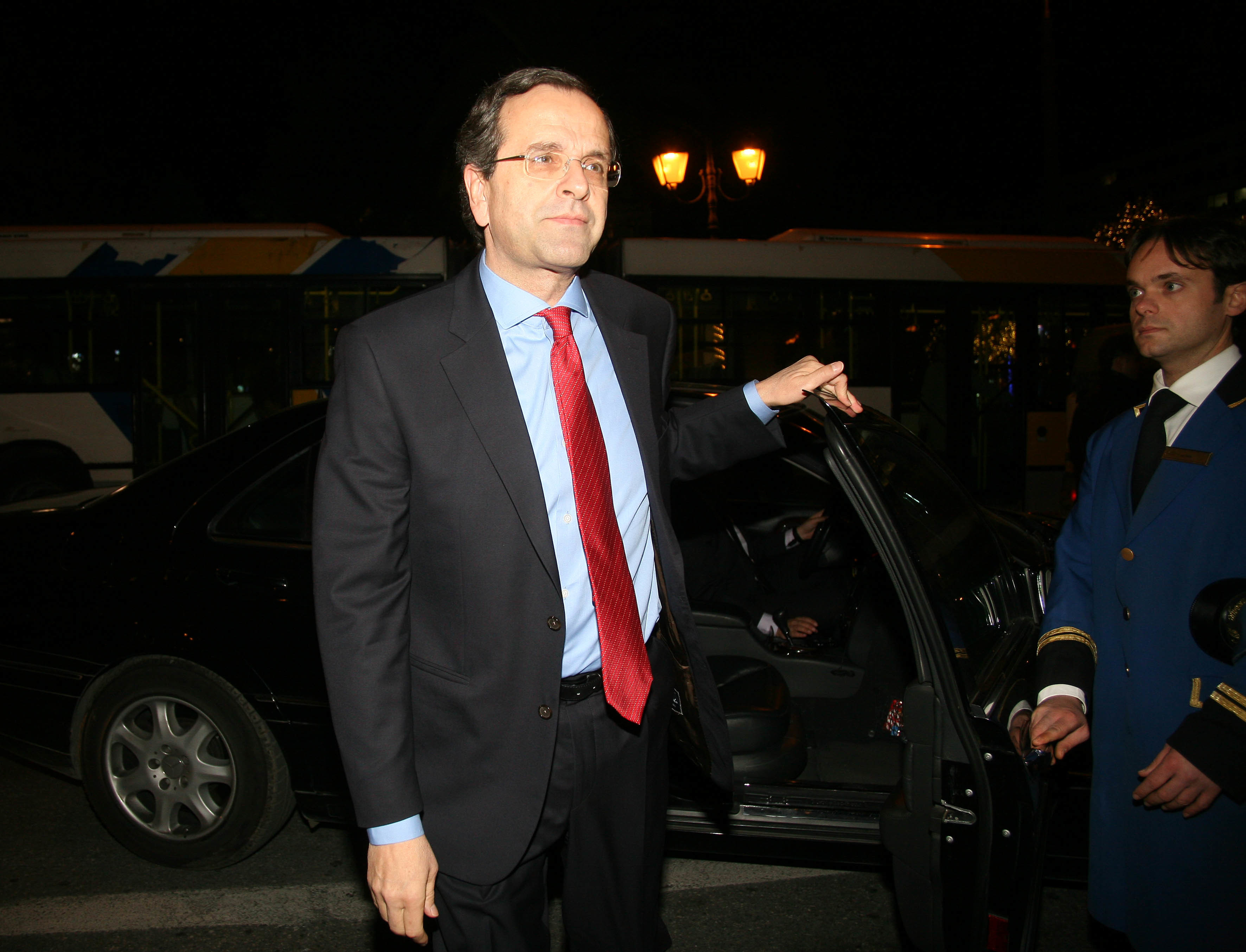 Τι περιμένει η Κίνα από τον Αντώνη Σαμαρά