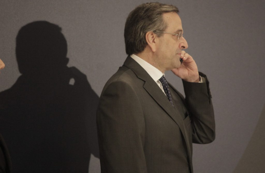 Οι περίεργοι ήχοι στο κινητό του Σαμαρά και οι υποψίες παρακολούθησης