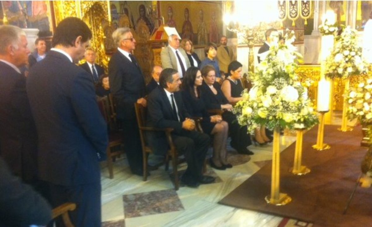 Σαμαράς στην κηδεία Ζάννα