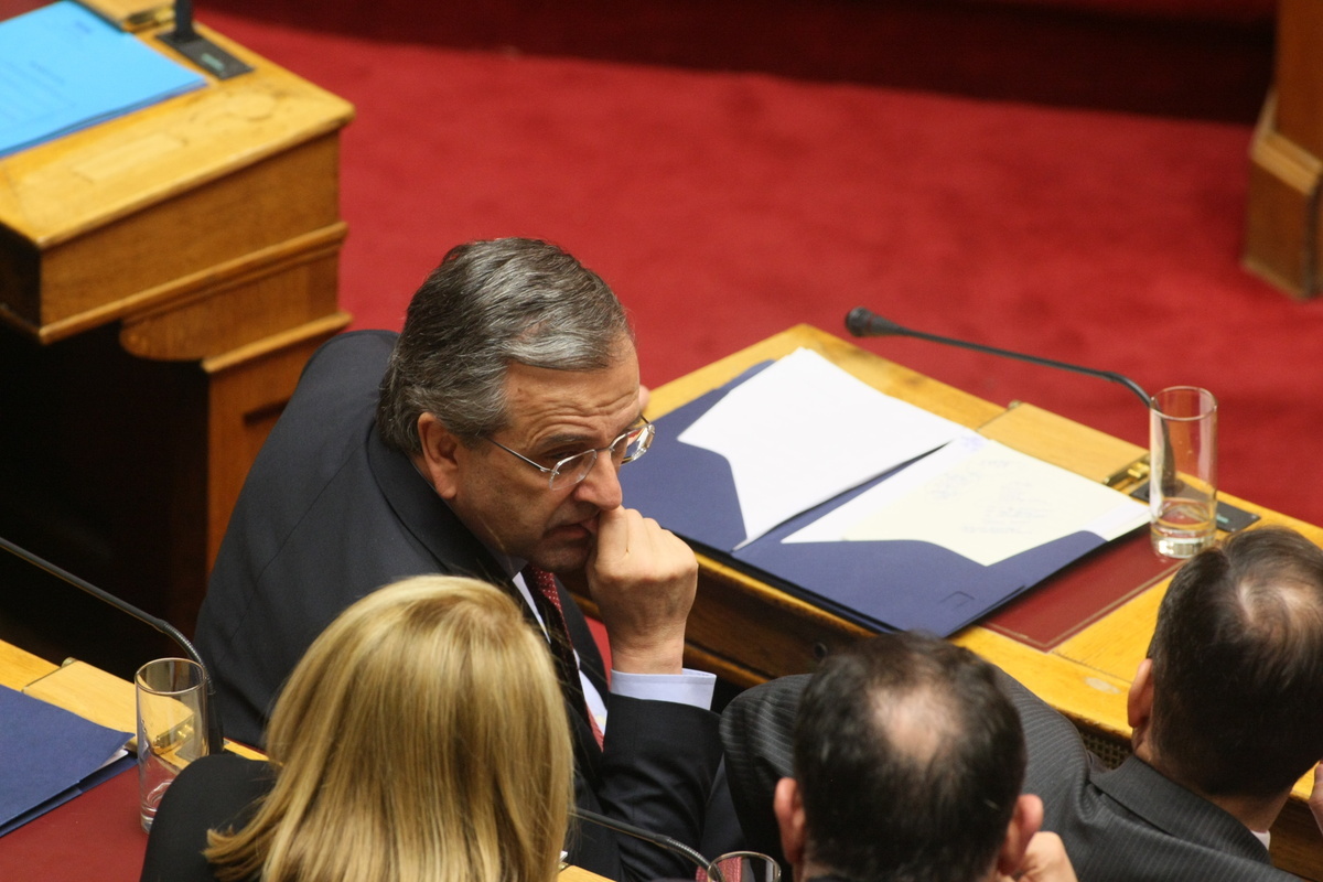 Βουλευτές της ΝΔ ζητούν την αναβολή της Κοινοβουλευτικής Ομάδας