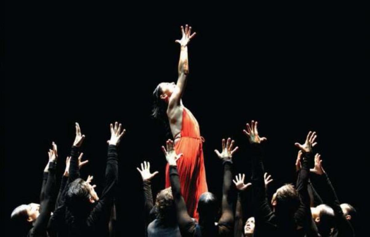 Η μεγαλύτερη χορεύτρια flamenco στον κόσμο έρχεται στην Ελλάδα 15 Σεπτεμβρίου