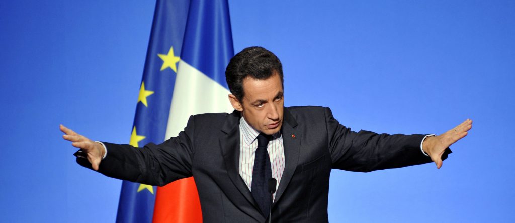 Ο Σαρκοζί ολοταχώς σε δημοψήφισμα πριν το τέλος του 2012