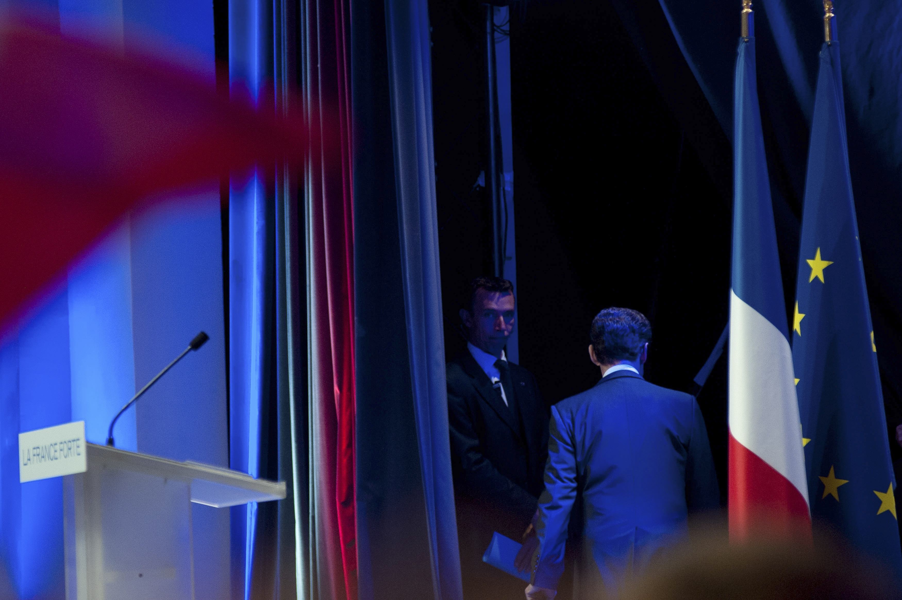 Ένας πρόεδρος φεύγει… – Adieu Nicolas (ΦΩΤΟ)