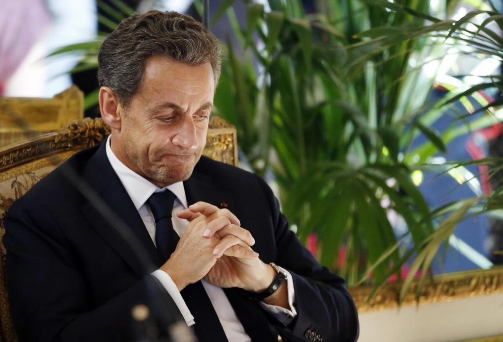 Οχετός Σαρκοζί κατά Τσίπρα: Ανεύθυνος, κάνει τα ίδια με τον Παπανδρέου