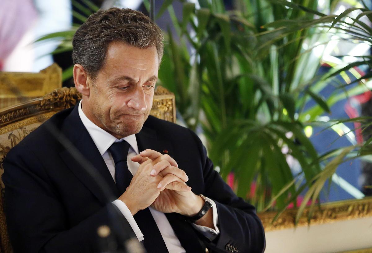 Οχετός Σαρκοζί κατά Τσίπρα: Ανεύθυνος, κάνει τα ίδια με τον Παπανδρέου