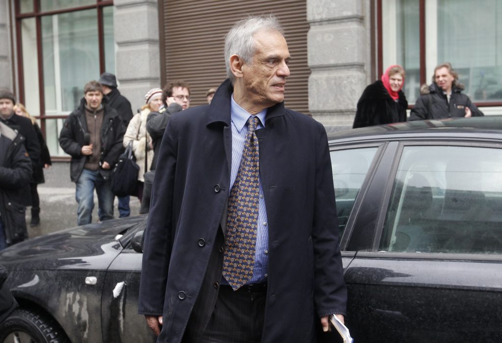 Σοκάρει η δήλωση Σαρρή: «Τα μόνα σίγουρα ευρώ, είναι αυτά που έχει στην τσέπη του ο πολίτης»