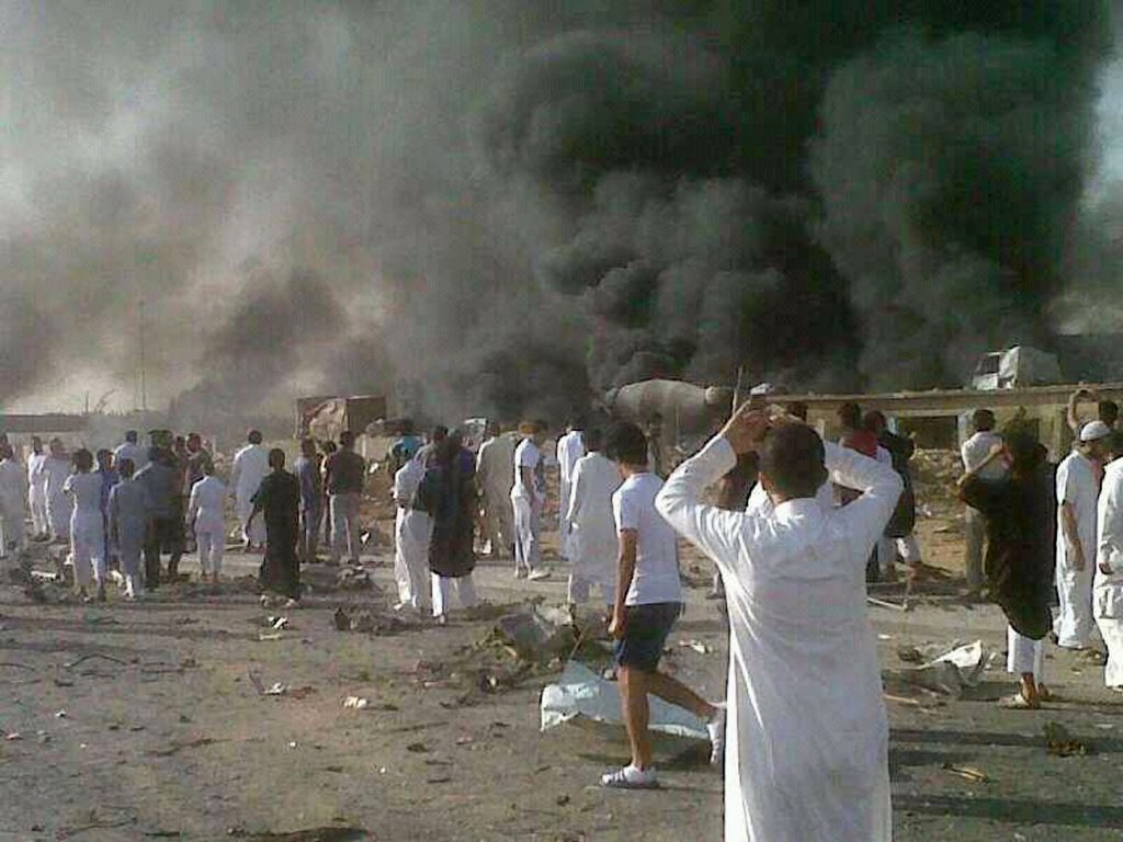 Συγκλονιστικές φωτογραφίες από την έκρηξη στη Σ.Αραβία με τους 22 νεκρούς