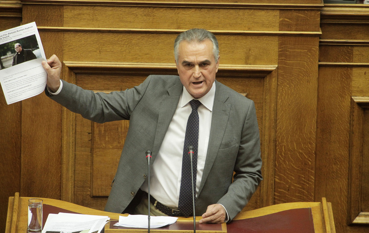 Βουλευτής ΝΔ: Θετικό να πάρει κανάλι ο Σαββίδης